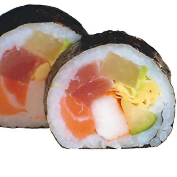 31. Saumon thon avocat surimi concombre