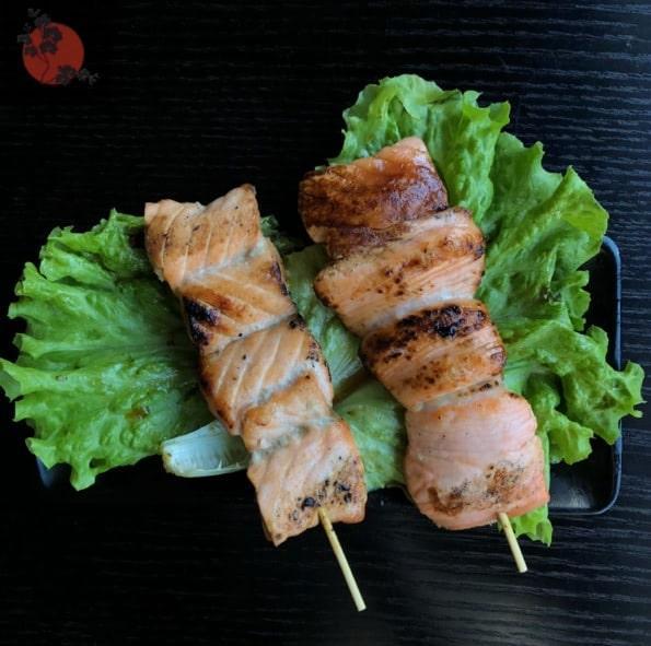 B9 brochette de saumon 6,90 €